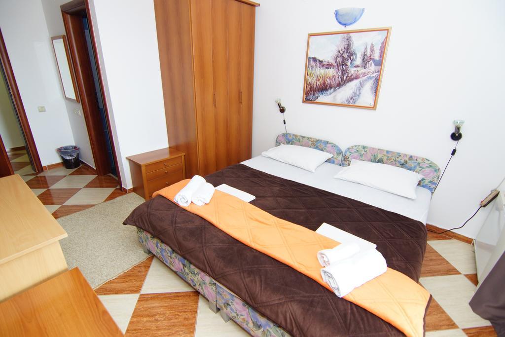 Guesthouse Villa Gaga Budva Exterior photo